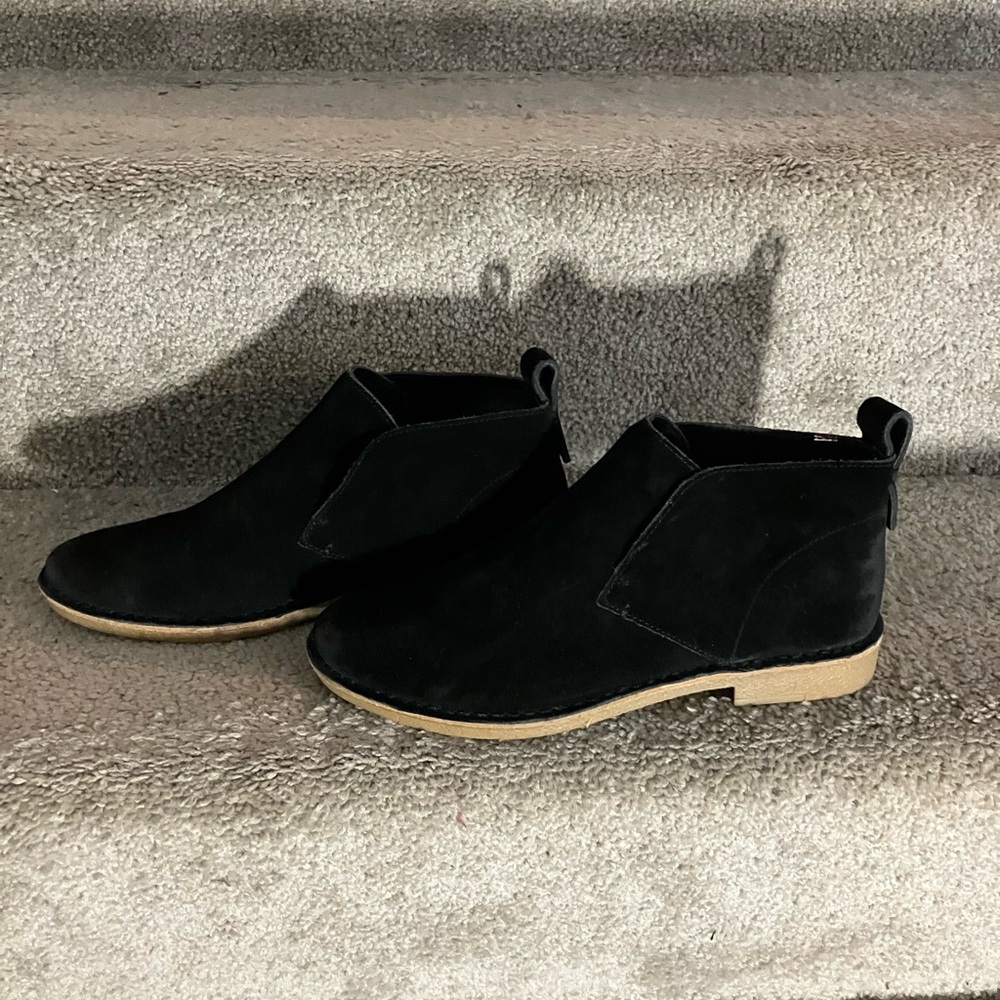 NWOB DOLCE VITA Black Suede Ankle Boots